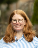 Portraitfoto von Claudia Holtkamp.